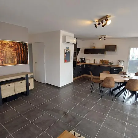Maison Neuve Proche Station De Ski, 10 Couchages, Confort * Granieu