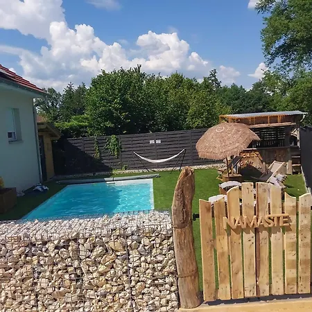 Maison Neuve Proche Station De Ski, 10 Couchages, Confort *